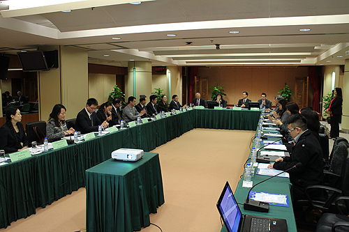 图为澳门政府社会文化司与中国残联和中国残疾人福利基金会合作的“共同促进残疾人体育和特殊艺术发展” 第三期项目及三年项目工作总结会