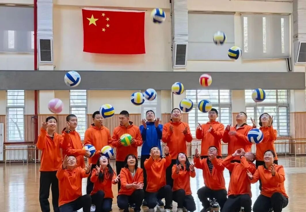 202512081765187891.png 气排球活动现场图片.png